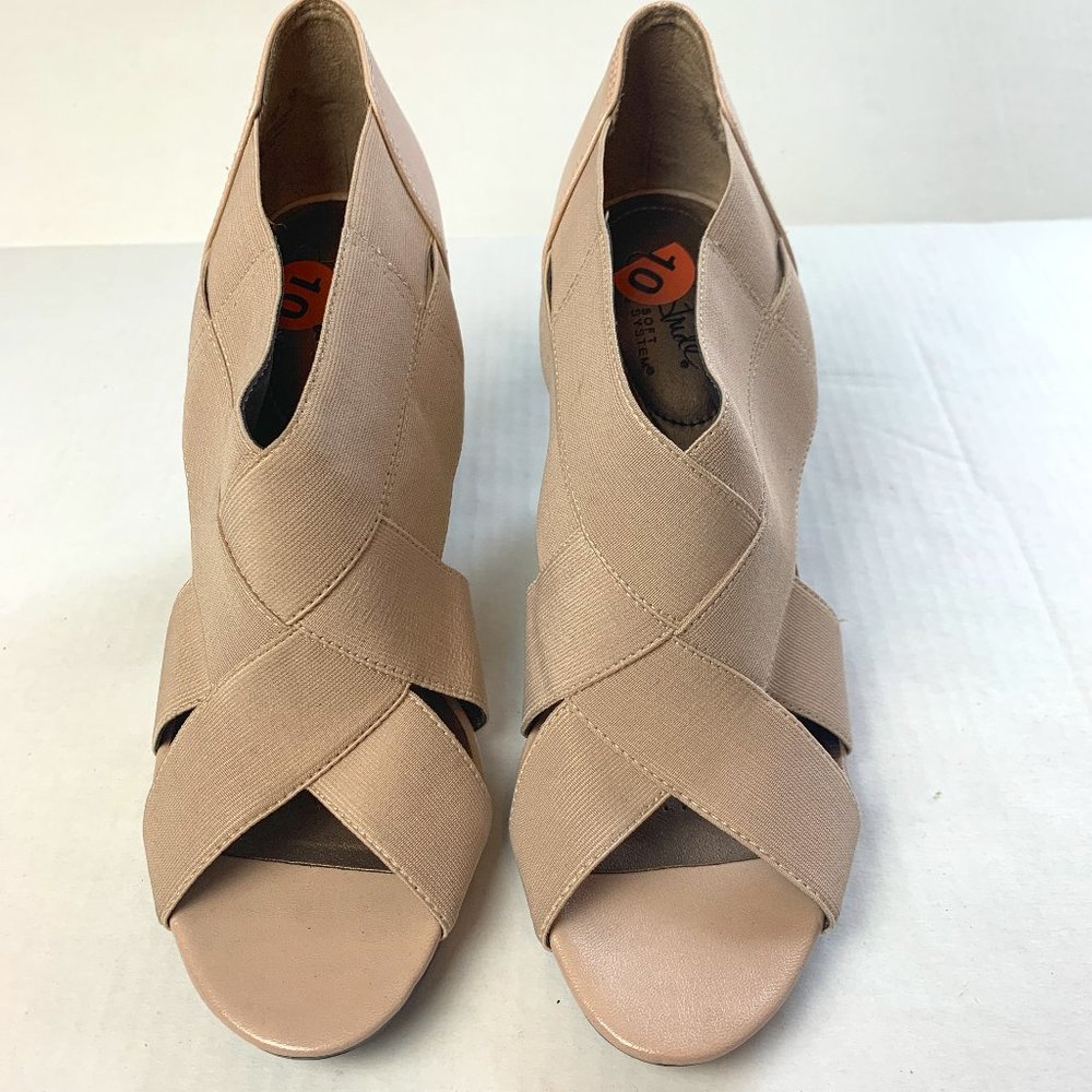 Life Stride Women's Nominal Dress Pump - Tan - Size 10